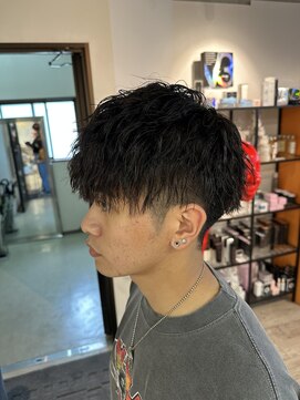 コワファーストナガサキシャンプーボーイ(COIFF1RST NAGASAKI SHAMPOO BOY) ツイストスパイラルパーマ長崎