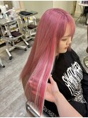 ハイトーンピンクにエクステ10本でポイントカラー♪