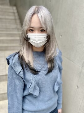 ディア(.eer) レイヤーカット★エンドカラー ブラック★ホワイトグレー/心斎橋