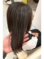 リップス デリコ(LIPS derico)&nbsp;【白髪ぼかしハイライト】　 施術前の写真は右にスワイプ