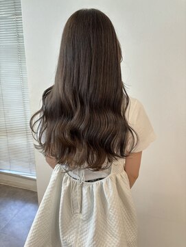 ユーフォリア 青山(Euphoria) ブリーチなしWカラーでつくるオリーブベージュ◎担当ももこ