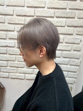 クリーブ 池袋(creeb) ホワイトグレージュ ミニウルフ