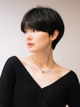 サーカス バイ ビュートリアム 青山(CIRCUS by BEAUTRIUM) マッシュショート ダークアッシュ 似合わせカット