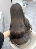 オリーブグレージュ