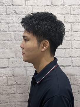 グレイスフルバーバー 赤坂見附店 ツーブロアップバング × パーマ感スタイル