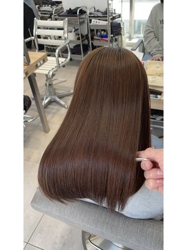 エラ(Ella) 髪質改善×Japanese straight