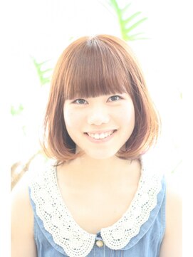 シェスタ(XES-TA) 透明感×シンプルボブ