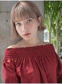 ハイトーンアッシュで外国人風ヘアに☆