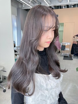 ユーリ(JUURI) アッシュグレー / アッシュ / ロングヘア