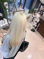 アウラ(AURA)&nbsp;抜きっぱなしハイトーンミルクティーカラー