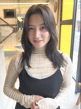 7(nana) ベージュ×レイヤーカット