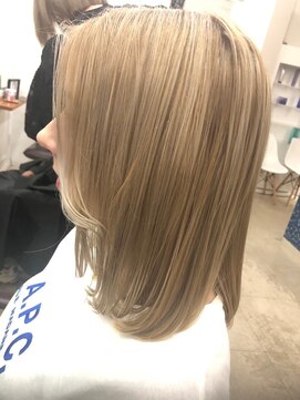 リルウ 阿倍野キューズモール(LILOU) ハイトーン