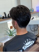 バタクラン(BATACLAN)&nbsp;センターパート/メンズ/メンズカット/バーバー/眉毛/顔剃り