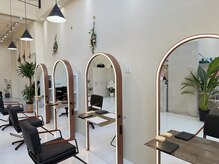 煌びやかでおしゃれな店内デザイン。自分史上最高の自分へ♪