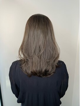 クィーンズガーデンバイケーツーギンザ(QUEEN’S GARDEN by K two GINZA) シルクレイヤーカット*ミディアムレイヤー*髪質改善*バイカルテ