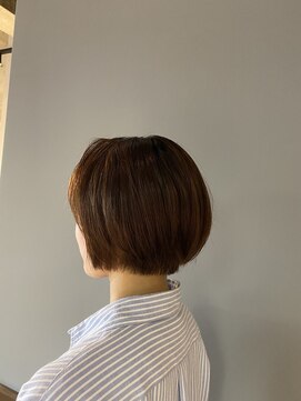 フープ 川越(hoop) 丸みショートボブ川越/ショート/ボブ/ハイライト/白髪ぼかし