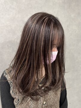 レディアル 大宮(REDEAL ope.) 白髪ぼかしハイライト