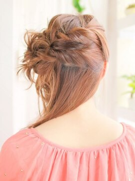 ナル 白山神社参道通り店(nalu) 控えめだけど可愛いと人気のヘアーアレンジ