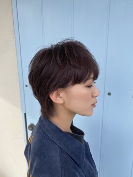 ニコ ヘアリラクゼーション(Nico hair relaxation) 30代ナチュラル耳掛けコンパクトショートバーガンディーカラー