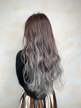 アンククロス 表参道(ANKH CROSS) ホワイトグラデーション