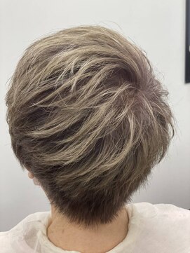 ティービーケー 鎌倉店(TBK) グラデーションショート