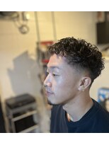 レガーロ(REGARO)&nbsp;ピンパーマ＋フェードカット