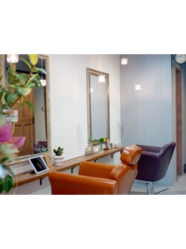 ≪東野/無料駐車場≫1席のみ完全個室サロン♪お得な価格でずっと通いやすい！髪質改善や白髪染めも◎