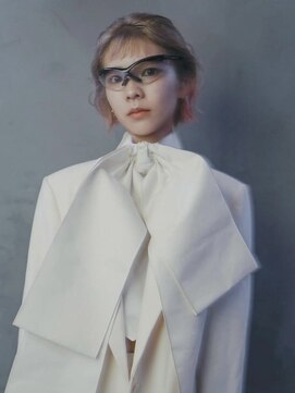 シキ 渋谷(siki) ハイトーン/ブリーチ/レイヤーカット/シアーカラー/渋谷/原宿