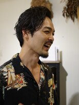 ネイビー(NAVY)&nbsp;センターパート/ツーブロック/眉カット/黒髪