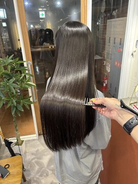 イオエ 梅田(ioe) セミディ/シアーカラー/姫カット/カール/髪質改善/縮毛矯正