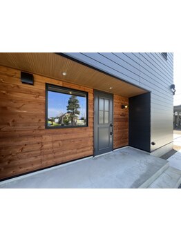 佐久市安原にNEW OPEN◇プライベートサロンだからこその落ち着いた空間で、一人一人に合わせた施術をご提供