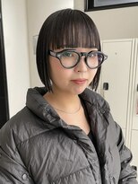 エイチ(811)&nbsp;シャギーカットルーツカラーショートボブレイヤーカット金髪