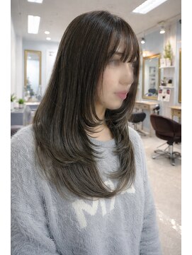 シャラク 佐野店(sharaku) レイヤーストレートロング