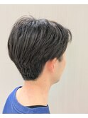 刈り上げショート　ミディアム　20代/30代/40代/50代