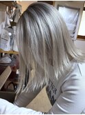 【透明感強め】ホワイトシルバー×ブリーチ３回