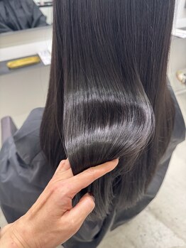 ヤウ(YAU)の写真/1人1人の個性を大事にしているからこそ似合うだけでなく悩みもケア！髪質改善カラーで輝く髪へ♪