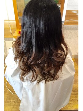 フェリシータ 服部店(felicita) 色の差を抑えた外国人風ソンブレグラデーション