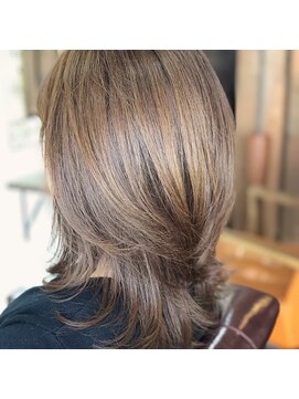 リズ オブ ヘアー(Lis of hair) ツヤ感セミロングレイヤー☆【大橋】＠lis_oohashi