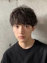 フィフス(fifth) ショートレイヤー コンマヘアツーブロック ツイストパーマ