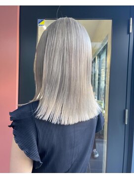 ナル(nalu.) ホワイトブロンド  / ホワイトベージュ / ホワイトカラー