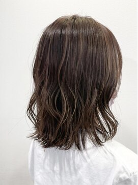 ラテ アトリエ(latte atelier) 大人可愛い/グレージュ