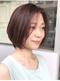 大人前下がりショートボブ