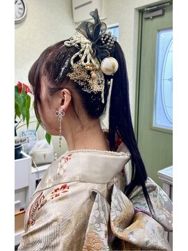 アベニューケー avenue K ヘアーメイク hair make ハイポニー水引き金箔アレンジ