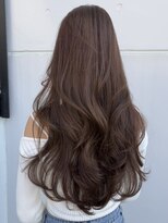 ユニ 原宿(uni)&nbsp;韓国ヘアベージュグレージュロングレイヤーブリーチなし前髪