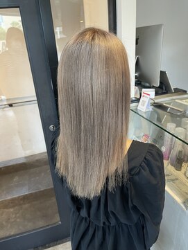 ラフ 難波店(LAFF) #黒髪#ボブルフ#ネビージュ#小顔#ワンレン