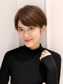 アイスバーグ(eyesburg) 大人可愛いマッシュショートボブウルフカット◎30代40代50代60代