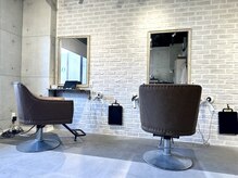 日光が差し込む明るい店内