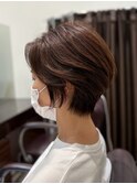 収まりショートスタイル×明るめナチュラルブラウン