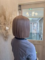 リープス(LEAPS)&nbsp;セミロングアンブレラカラーミニウルフショートウルフ前髪50代