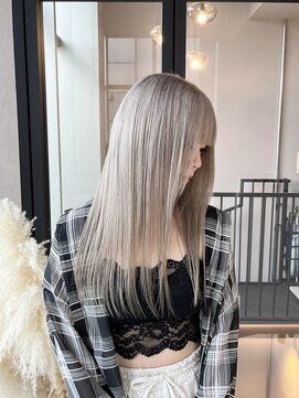 ソウィ(sowi) ホワイトグレージュ